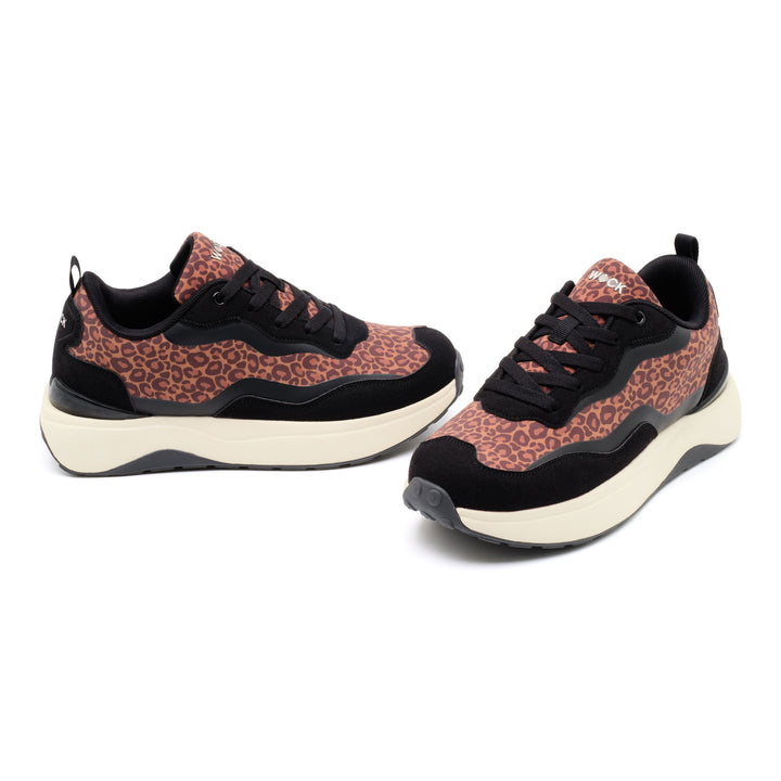 nova sneakers