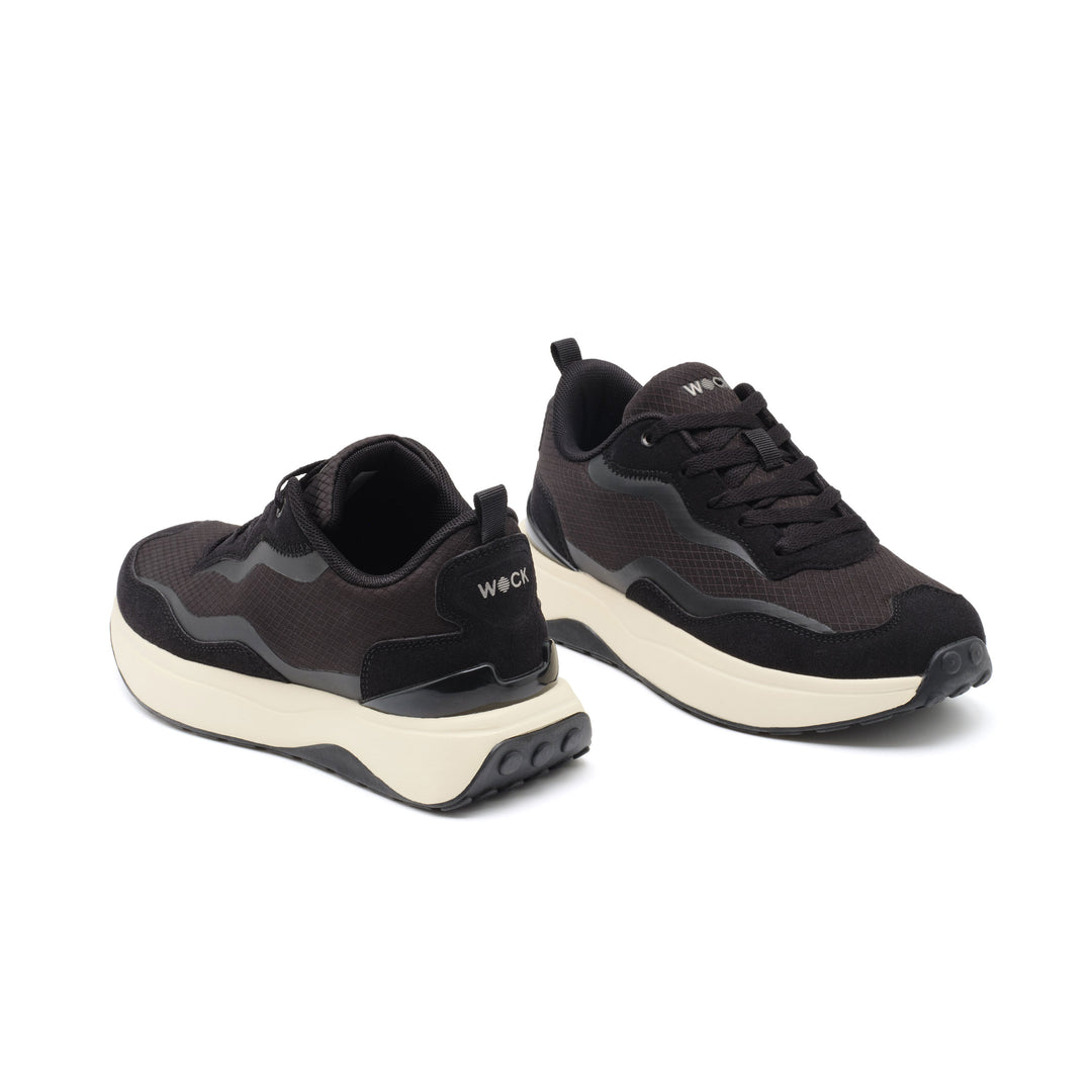nova sneakers